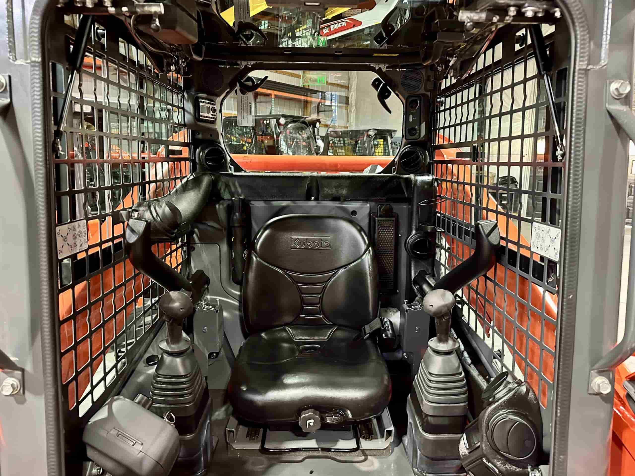 2017 KUBOTA SSV65
